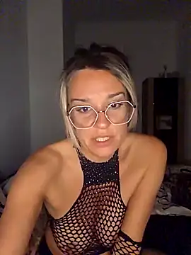 SpicyVicky online show from 05.15.26