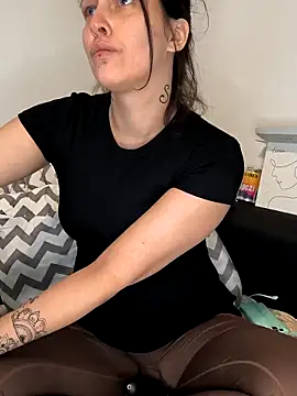 Linalicious online show from 05.17.26