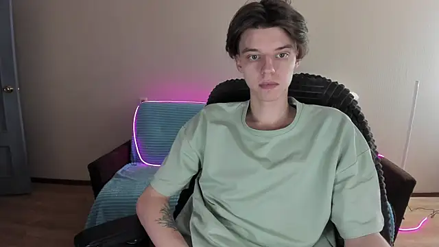 Liam sexy1 online show from 12.27.24