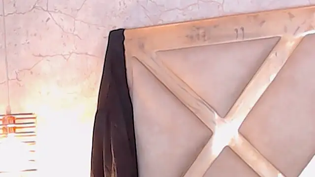 Snapshot of JoannaStanford chatting on 01.12.26 JoannaStanford online show from 01.12.26