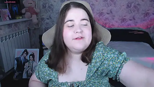 Estelle Hicks online show from 07.28.26