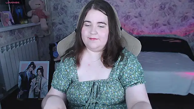 Estelle Hicks online show from 07.28.26