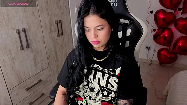 Victoryyy  online show from 02.12.26