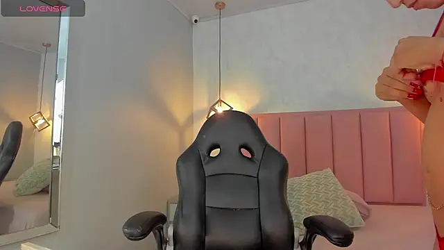 SUNNYCYRUS online show from 03.03.26