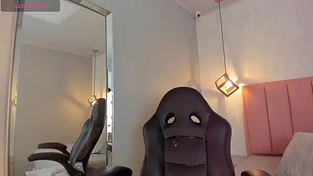 SUNNYCYRUS online show from 05.30.26
