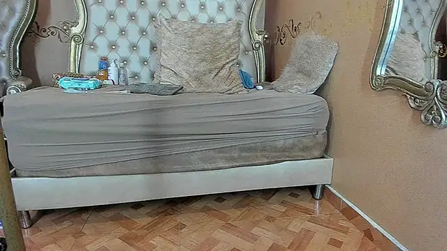 Celeste Baker  online show from 04.08.26