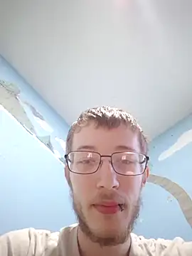 Snapshot of redandwolf chatting on 09.23.25 redandwolf online show from 09.23.25