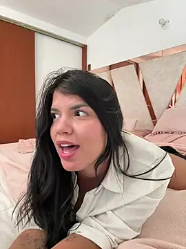emma lopes online show from 07.23.26