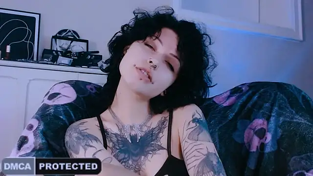 NaughtyLittleFox online show from 06.12.26