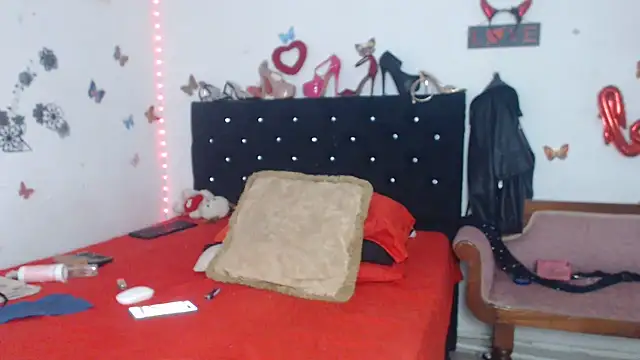 Snapshot of brigitht chatting on 06.17.26 brigitht online show from 06.17.26