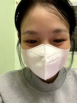 Snapshot of minmin2kk5 chatting on 10.22.25 minmin2kk5 online show from 10.22.25