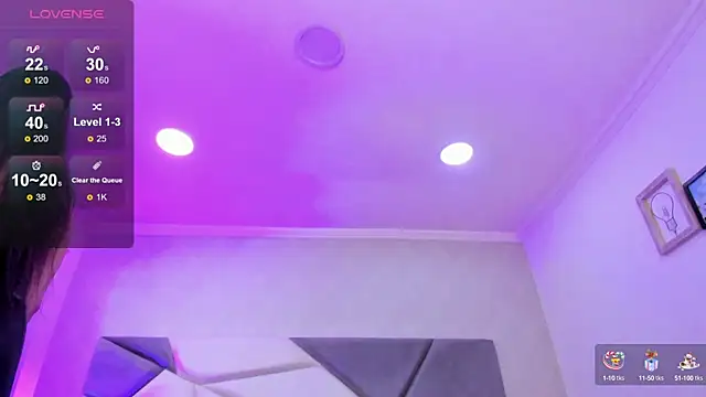 saracaball  online show from 03.13.25