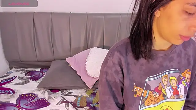 Cherllynn online show from 10.07.25