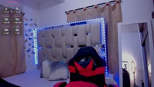 Snapshot of BrianaRichardson1414 chatting on 10.18.25 BrianaRichardson1414 online show from 10.18.25