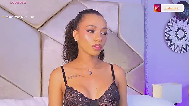 Nahomi King online show from 03.06.25