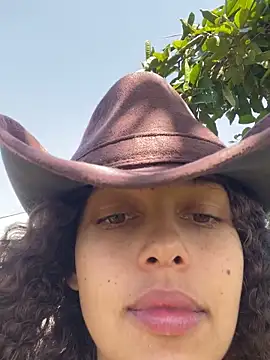 Snapshot of Rati_Curly chatting on 02.25.26 Rati Curly online show from 02.25.26