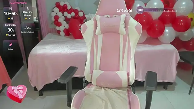 Snapshot of Yuli_16 chatting on 02.14.25 Yuli 16 online show from 02.14.25