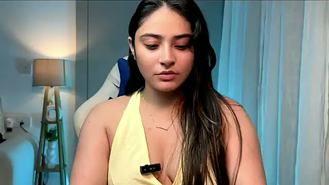 Snapshot of demieliss chatting on 06.28.26 demieliss online show from 06.28.26