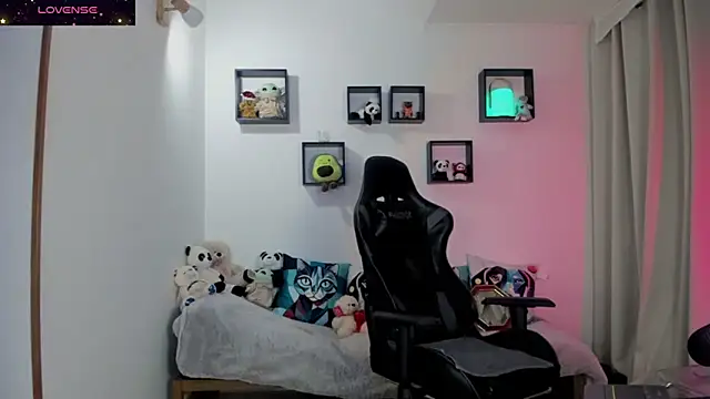 Biancastrongg online show from 05.27.26