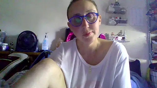 AstridFalk23 online show from 10.06.25