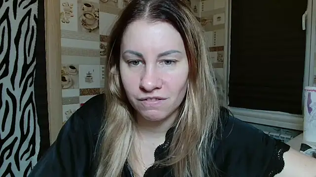 TherestlessKitty online show from 04.13.26