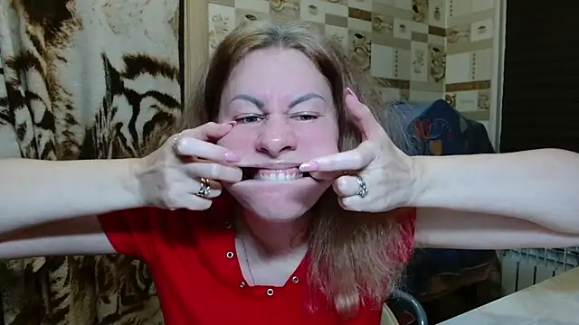 Snapshot of TherestlessKitty chatting on 07.24.26 TherestlessKitty online show from 07.24.26