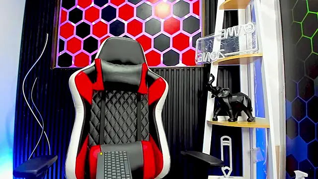 Tayzon Foxxx online show from 03.23.26