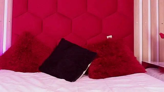 Tayzon Foxxx online show from 07.17.26
