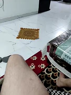 ARYANAVAILABLE online show from 02.13.26