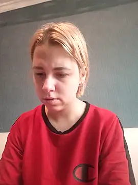 Snapshot of Gussie_Bridie chatting on 12.02.24 Gussie Bridie online show from 12.02.24