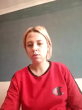 Snapshot of Gussie_Bridie chatting on 12.25.24 Gussie Bridie online show from 12.25.24