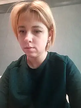 Snapshot of Gussie_Bridie chatting on 12.29.24 Gussie Bridie online show from 12.29.24