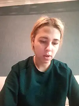 Snapshot of Gussie_Bridie chatting on 12.30.24 Gussie Bridie online show from 12.30.24