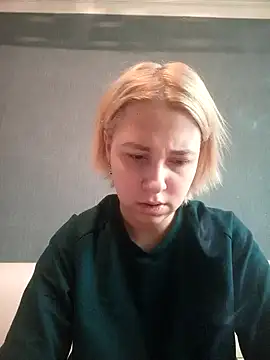 Snapshot of Gussie_Bridie chatting on 01.15.25 Gussie Bridie online show from 01.15.25