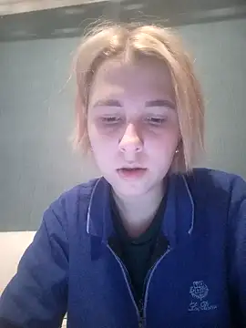 Snapshot of Gussie_Bridie chatting on 01.19.25 Gussie Bridie online show from 01.19.25