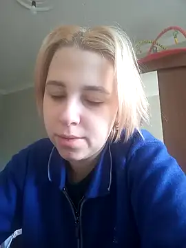 Snapshot of Gussie_Bridie chatting on 01.21.25 Gussie Bridie online show from 01.21.25
