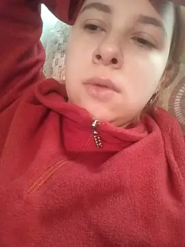 Snapshot of Gussie_Bridie chatting on 01.27.25 Gussie Bridie online show from 01.27.25