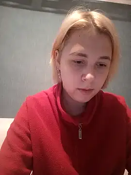 Snapshot of Gussie_Bridie chatting on 01.27.25 Gussie Bridie online show from 01.27.25