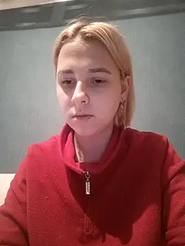 Snapshot of Gussie_Bridie chatting on 01.29.25 Gussie Bridie online show from 01.29.25
