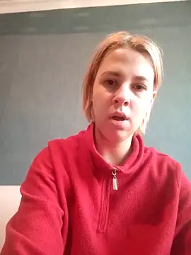 Snapshot of Gussie_Bridie chatting on 01.30.25 Gussie Bridie online show from 01.30.25