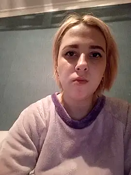 Snapshot of Gussie_Bridie chatting on 02.02.25 Gussie Bridie online show from 02.02.25