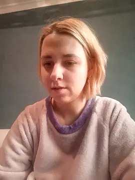 Snapshot of Gussie_Bridie chatting on 02.25.25 Gussie Bridie online show from 02.25.25