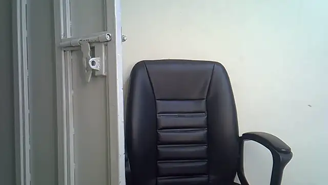 Snapshot of jeyberrie chatting on 06.01.26 jeyberrie online show from 06.01.26