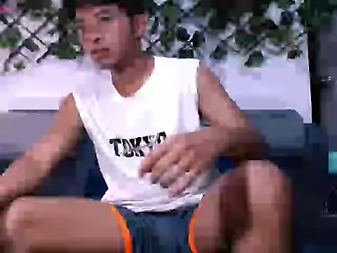 Snapshot of RyansweetHot chatting on 11.01.25 RyansweetHot online show from 11.01.25