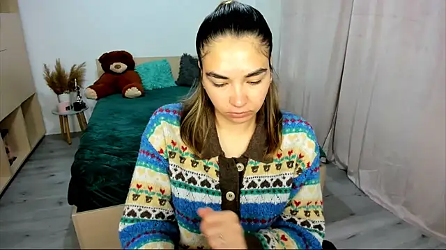 Snapshot of Alexa_Dolly12 chatting on 09.30.25 Alexa Dolly12 online show from 09.30.25