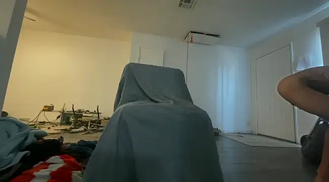 Snapshot of freakzmexx chatting on 12.19.24 freakzmexx online show from 12.19.24