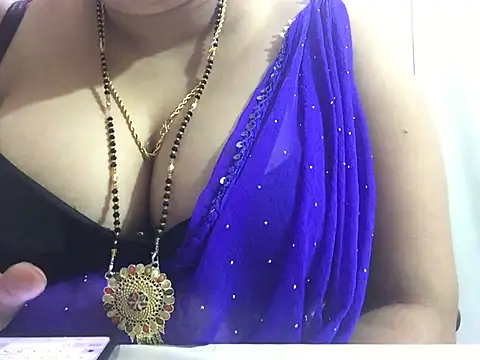 Snapshot of Desi_bhabhiii chatting on 01.10.25 Desi bhabhiii online show from 01.10.25