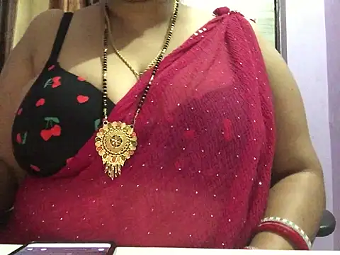 Snapshot of Desi_bhabhiii chatting on 02.07.25 Desi bhabhiii online show from 02.07.25