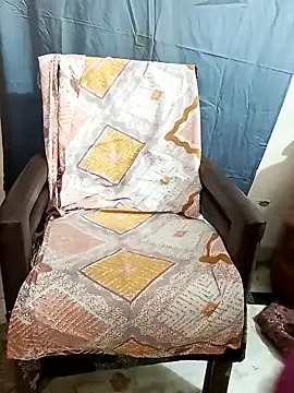 Snapshot of Desi_bhabhiii chatting on 03.15.25 Desi bhabhiii online show from 03.15.25