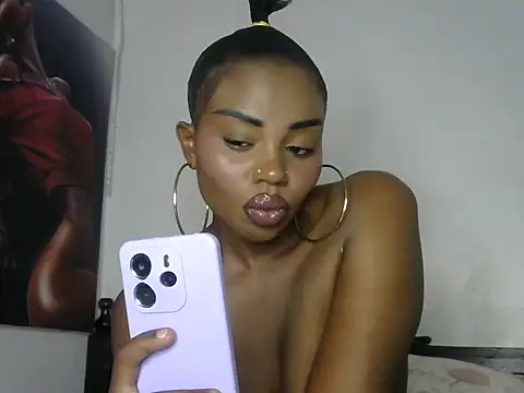 Snapshot of juicyblaqebony chatting on 09.09.25 juicyblaqebony online show from 09.09.25